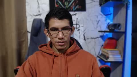 Snapshot of noah_89r chatting on 03-06-25, 10:41 Sebastian online show from 03-06-25, 10:41