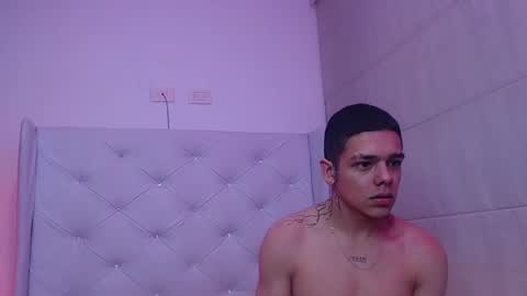 Zoe  online show from 12-01-25, 05:45