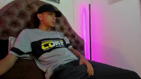 Noah Blake online show from 09-30-25, 02:38