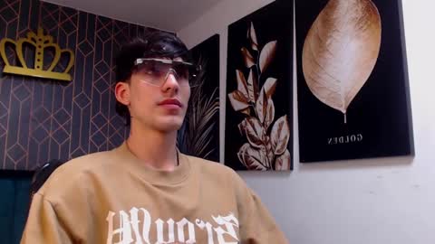 Snapshot of noah_brigth chatting on 02-23-25, 09:48 Noah Brigth online show from 02-23-25, 09:48