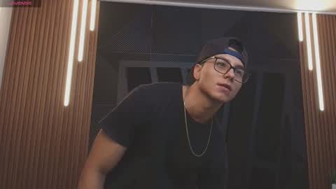 Noah online show from 01-14-26, 02:01