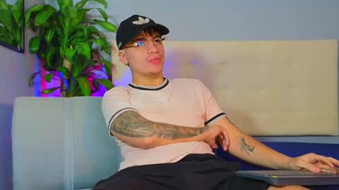 Snapshot of noah_coleman__ chatting on 02-09-25, 05:29 NOAH online show from 02-09-25, 05:29