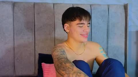 Snapshot of noah_coleman__ chatting on 02-15-25, 02:37 NOAH online show from 02-15-25, 02:37