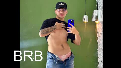 Snapshot of noah_coleman__ chatting on 02-15-25, 05:41 NOAH online show from 02-15-25, 05:41