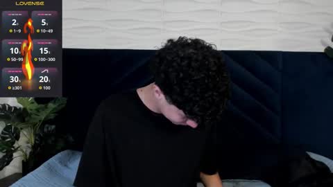 noah_dupont_ online show from 02-02-26, 04:17