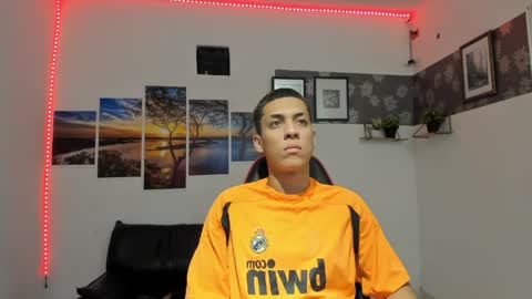 Snapshot of noah_flynn1 chatting on 04-09-26, 08:53 noah_flynn1 online show from 04-09-26, 08:53