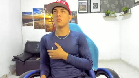 Snapshot of noah_flynn1 chatting on 05-05-26, 10:23 noah_flynn1 online show from 05-05-26, 10:23