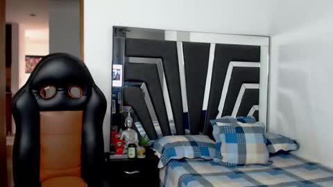 Noah Harris01 online show from 02-27-26, 12:16