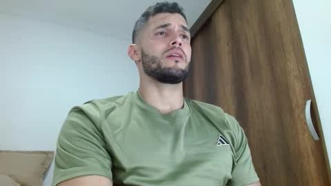 Snapshot of noah_jhonsonn chatting on 02-14-26, 03:58 Noah online show from 02-14-26, 03:58
