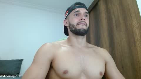 Snapshot of noah_jhonsonn chatting on 03-03-26, 02:56 Noah online show from 03-03-26, 02:56