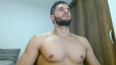 Snapshot of noah_jhonsonn chatting on 04-08-26, 02:22 Noah online show from 04-08-26, 02:22