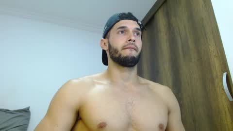 Snapshot of noah_jhonsonn chatting on 04-11-26, 04:33 Noah online show from 04-11-26, 04:33