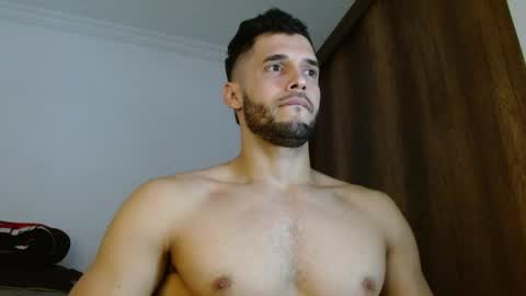 Snapshot of noah_jhonsonn chatting on 04-17-26, 03:37 Noah online show from 04-17-26, 03:37