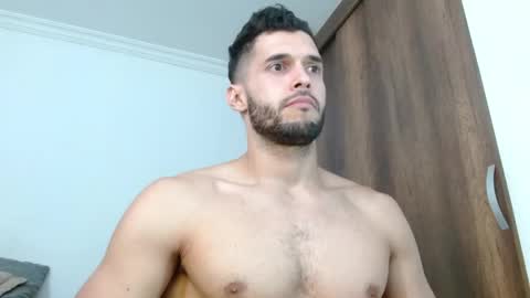 Snapshot of noah_jhonsonn chatting on 04-21-26, 02:56 Noah online show from 04-21-26, 02:56