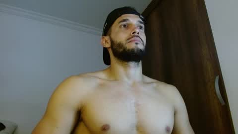 Snapshot of noah_jhonsonn chatting on 05-01-26, 11:59 Noah online show from 05-01-26, 11:59