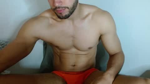 Snapshot of noah_jhonsonn chatting on 05-05-26, 11:29 Noah online show from 05-05-26, 11:29