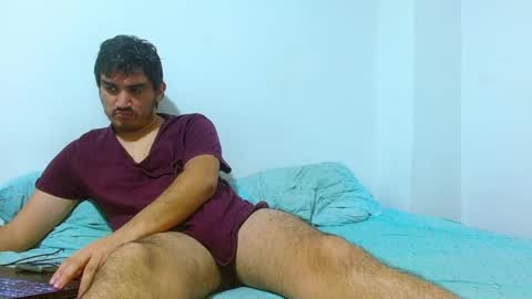 noah_meyer_ online show from 11-25-25, 02:44