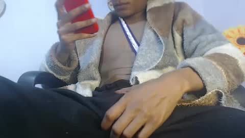 Snapshot of noah_miller7 chatting on 02-12-25, 05:05 Noah Millers online show from 02-12-25, 05:05