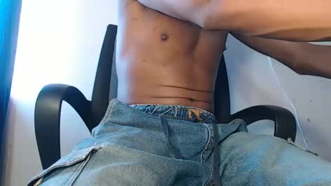 Snapshot of noah_miller7 chatting on 03-09-25, 09:14 Noah Millers online show from 03-09-25, 09:14