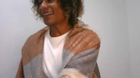 Snapshot of noah_miller7 chatting on 09-18-25, 09:39 Noah Millers online show from 09-18-25, 09:39