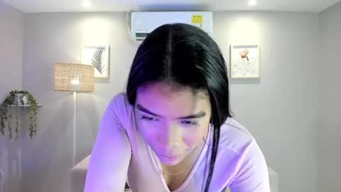Snapshot of noah_owenss chatting on 06-04-26, 12:33 Noemy online show from 06-04-26, 12:33