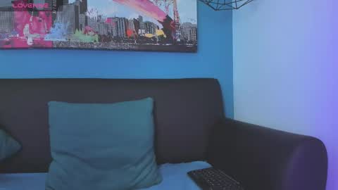 Snapshot of noah_ricci_ chatting on 12-14-24, 12:44 online show from 12-14-24, 12:44