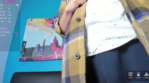 Snapshot of noah_ricci_ chatting on 02-06-25, 12:05 online show from 02-06-25, 12:05
