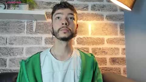 Snapshot of noah_ricci_ chatting on 09-11-25, 12:38 online show from 09-11-25, 12:38