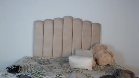 noah_smith01 online show from 02-03-26, 03:37