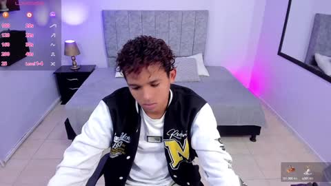Snapshot of noah_smith04 chatting on 01-10-25, 11:54 noah_smith04 online show from 01-10-25, 11:54