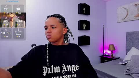 Snapshot of noah_smith04 chatting on 01-12-25, 12:23 noah_smith04 online show from 01-12-25, 12:23