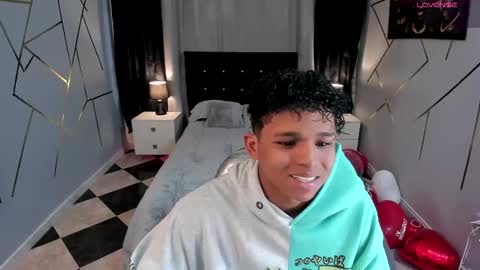 Snapshot of noah_smith04 chatting on 02-18-25, 10:25 noah_smith04 online show from 02-18-25, 10:25