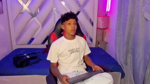 NOAH SMITH online show from 02-26-26, 11:37