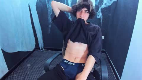 noah_sokolov online show from 10-29-25, 02:52