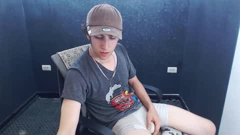 noah_sokolov online show from 11-19-25, 07:03