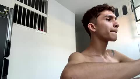 Snapshot of noah_tyler_ chatting on 01-27-25, 10:27 noah tyler online show from 01-27-25, 10:27