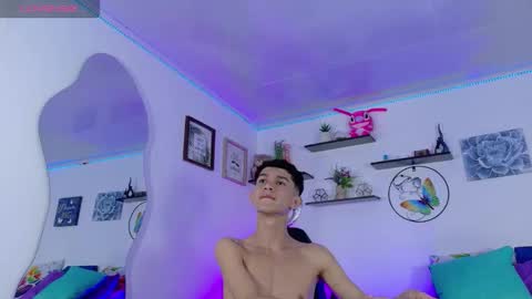 Snapshot of noah_tyler_ chatting on 09-20-25, 08:10 noah tyler online show from 09-20-25, 08:10