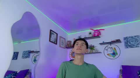 Snapshot of noah_tyler_ chatting on 10-20-25, 06:30 noah tyler online show from 10-20-25, 06:30