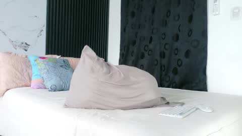 noah tyler  online show from 03-27-26, 06:51