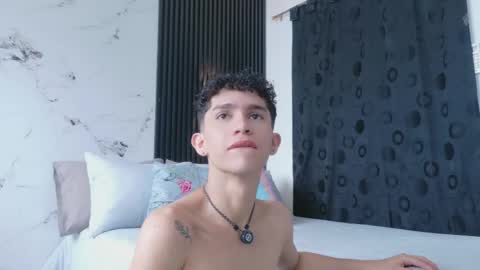noah tyler  online show from 05-07-26, 06:46