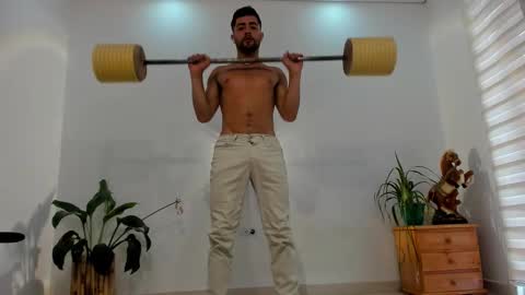 Snapshot of noahbrawn chatting on 01-09-26, 01:14 LIAM- noah online show from 01-09-26, 01:14