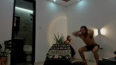 Snapshot of noahbrawn chatting on 04-09-26, 01:16 LIAM- noah online show from 04-09-26, 01:16