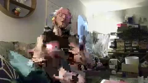 Snapshot of noahcherry chatting on 01-21-25, 05:49 Noah Cherry online show from 01-21-25, 05:49