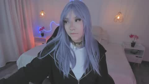 Snapshot of noahcryptic chatting on 11-18-25, 05:01 Noah online show from 11-18-25, 05:01