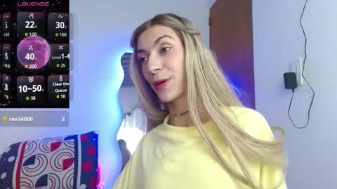 Noah fox online show from 09-29-25, 03:39