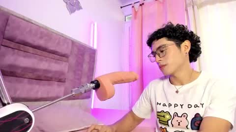 Snapshot of noahjhoness chatting on 09-17-25, 01:57 noahjhoness online show from 09-17-25, 01:57