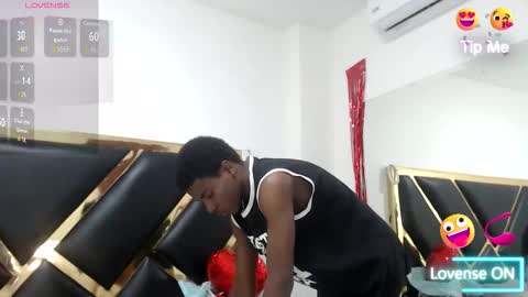 Snapshot of noahjhonson69 chatting on 02-16-26, 12:12 noah online show from 02-16-26, 12:12