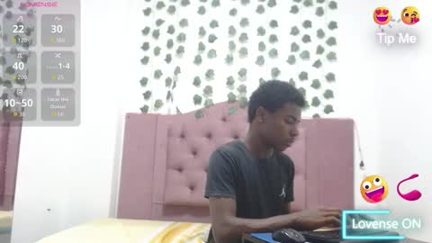 Snapshot of noahjhonson69 chatting on 02-25-26, 11:53 noah online show from 02-25-26, 11:53