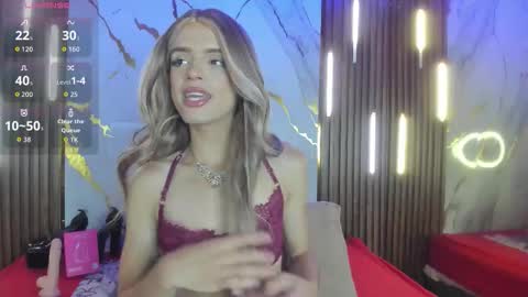 Snapshot of noahvidal chatting on 03-18-26, 05:21 Noah online show from 03-18-26, 05:21