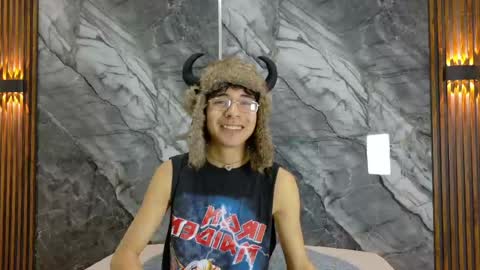 Snapshot of noahwalker__ chatting on 05-02-26, 11:15 online show from 05-02-26, 11:15
